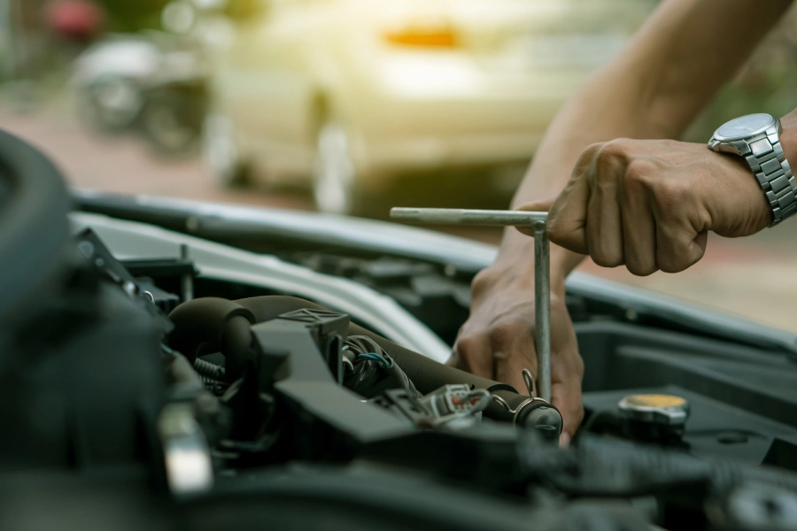 Common Engine Problems Solved Quickly By Mobile Mechanics in Stockton, CA Common Engine Problems Solved Quickly By Mobile Mechanics in Stockton, CA